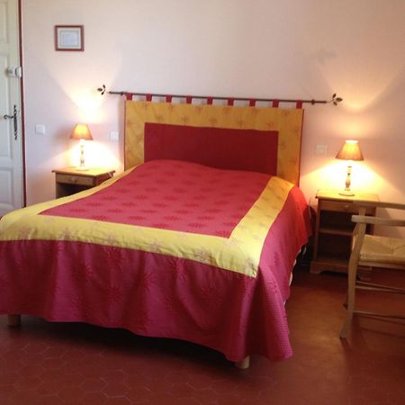 ヴナスク Mas La Cigaliere Bed & Breakfast エクステリア 写真